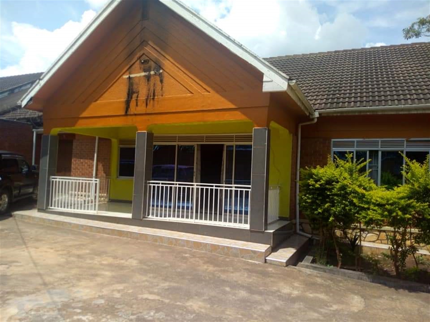 Bungalow for sale in Muyenga Kampala