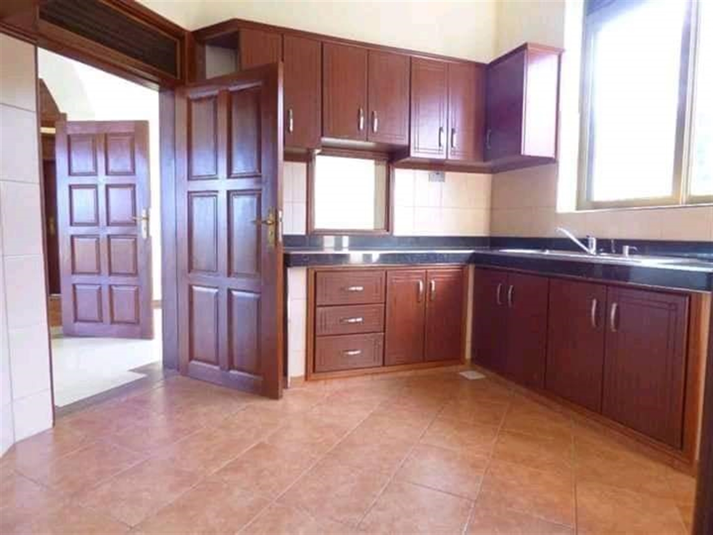 Apartment for rent in Mbuya Kampala