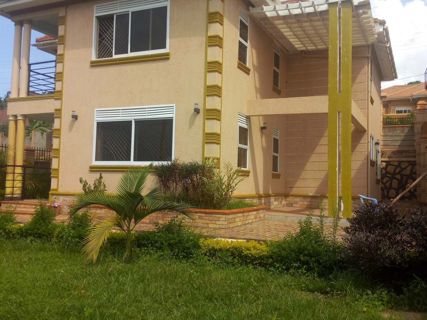 Storeyed house for sale in Seguku Kampala