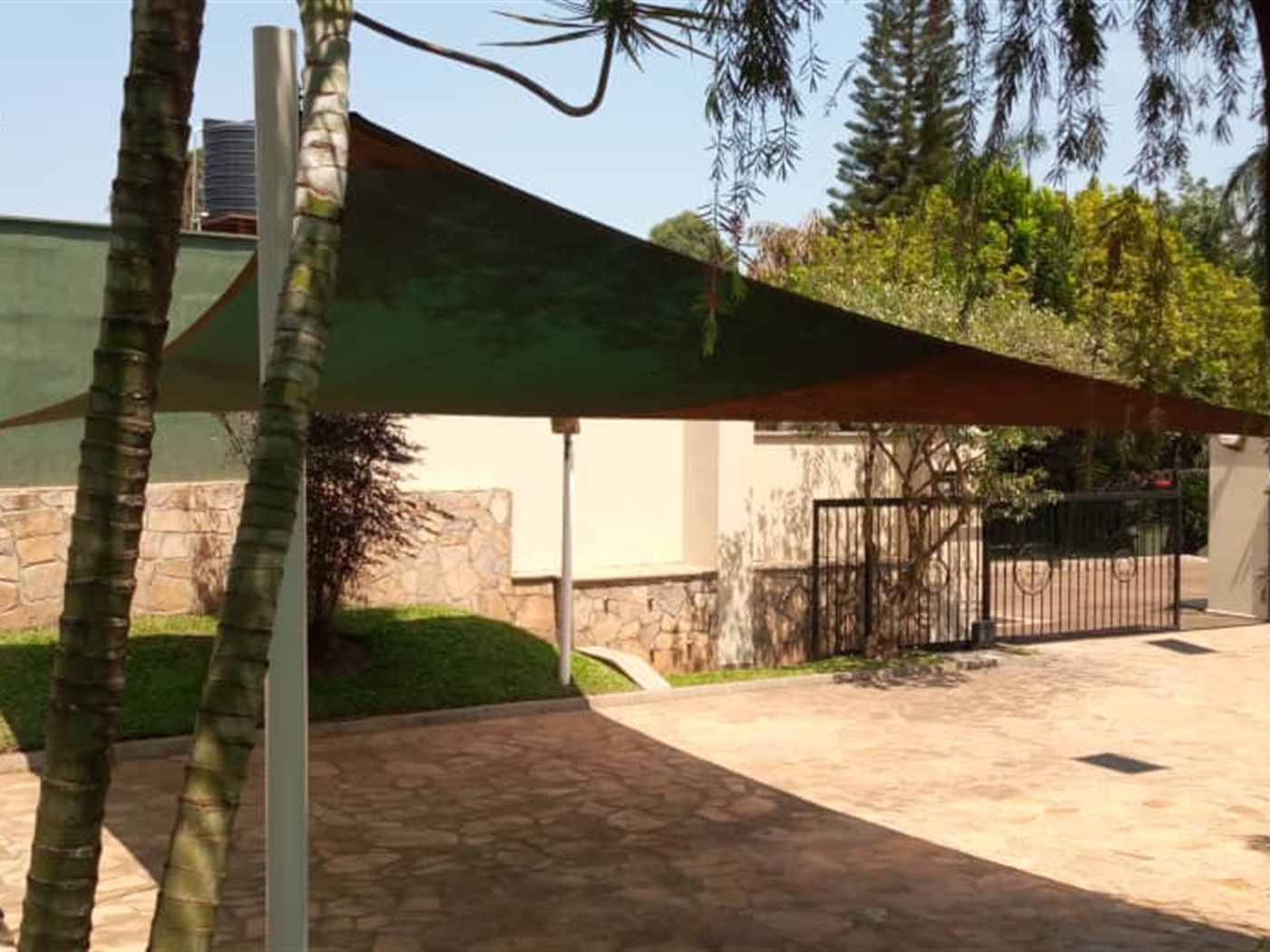 Bungalow for rent in Naguru Kampala