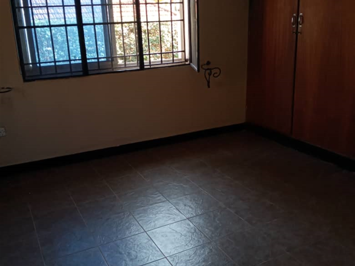 Bungalow for rent in Buziga Kampala