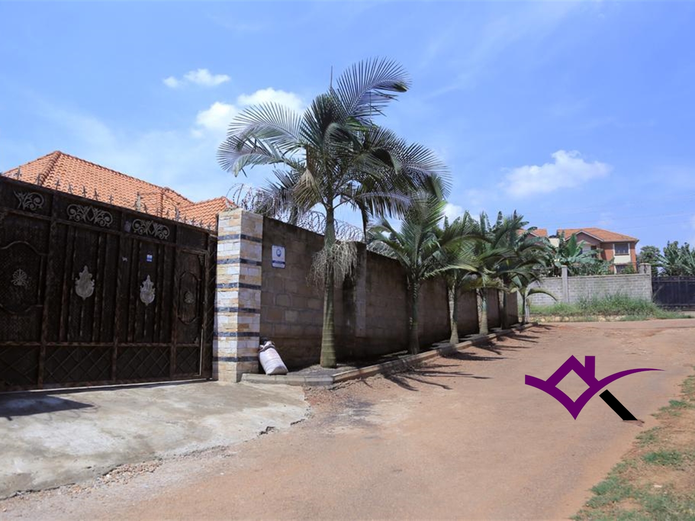 Bungalow for rent in Kiwaatule Kampala