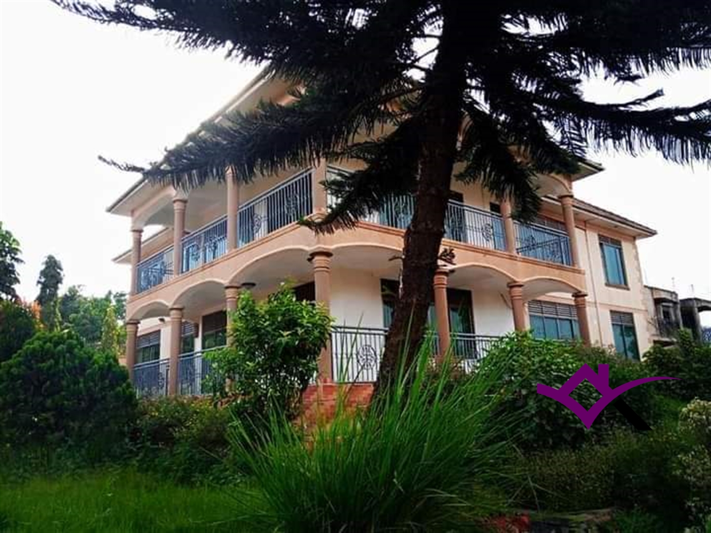 Storeyed house for sale in Kyengela Wakiso