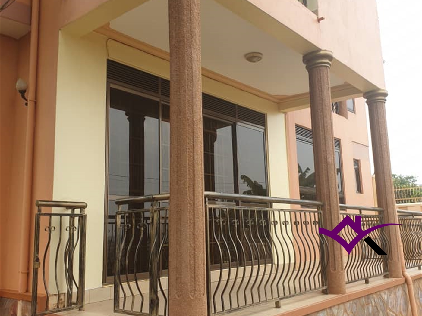 Storeyed house for sale in Kulambilo Wakiso