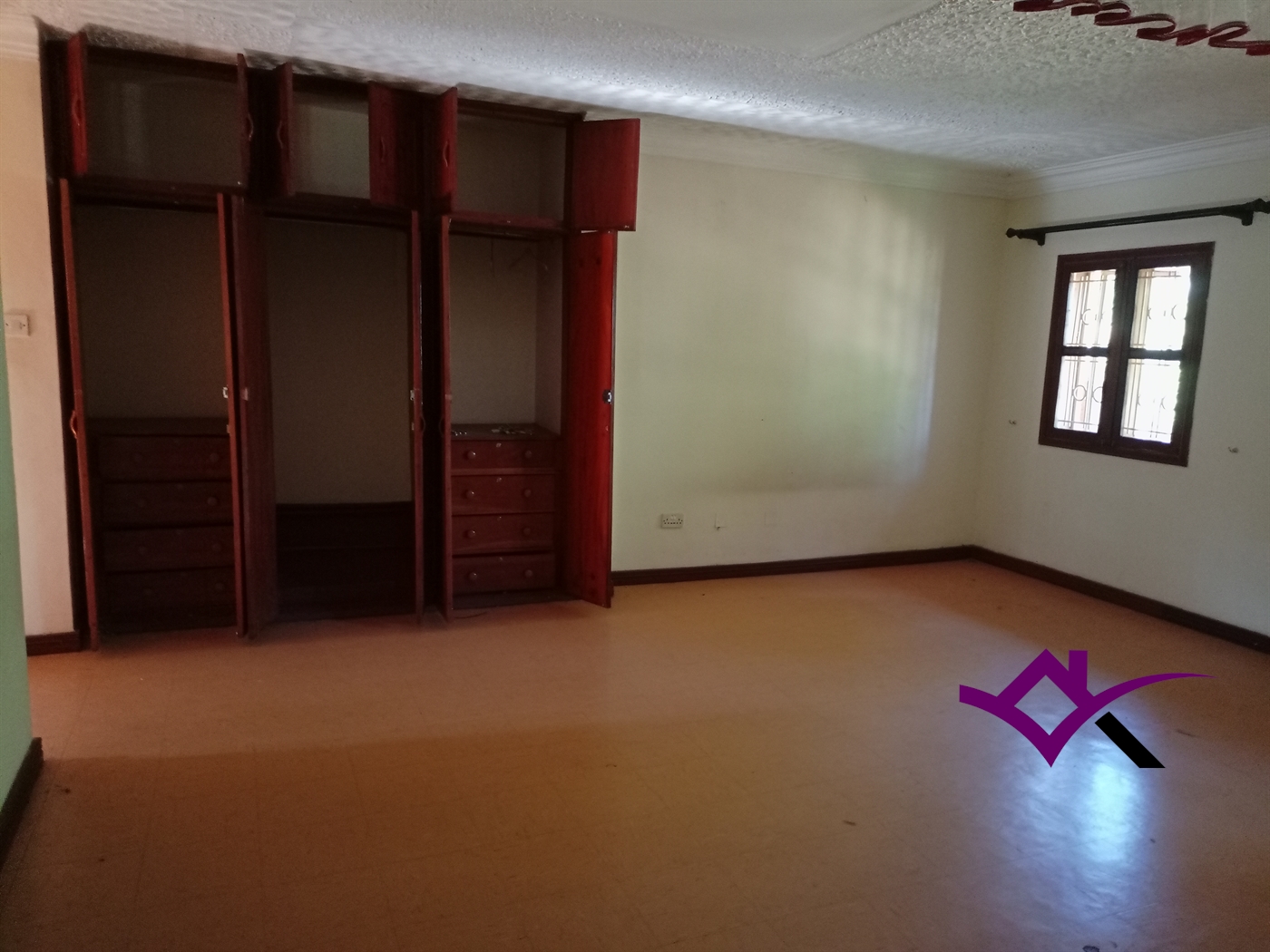 Storeyed house for rent in Bugoloobi Kampala