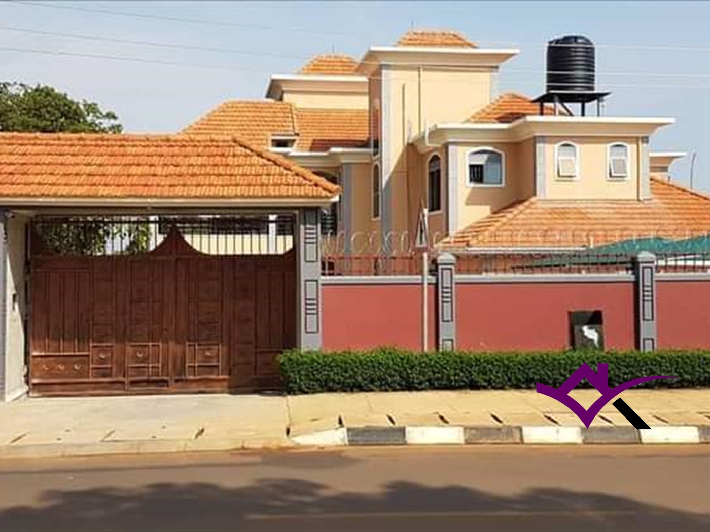 Mansion for sale in Bugonga Wakiso