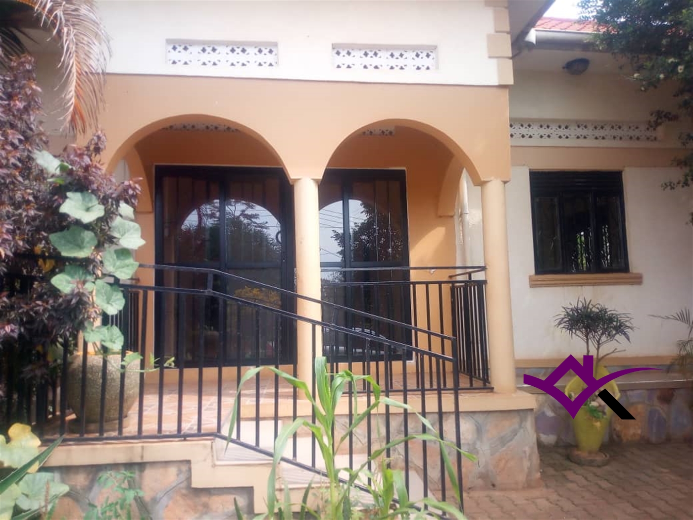 Bungalow for sale in Mutungo Kampala