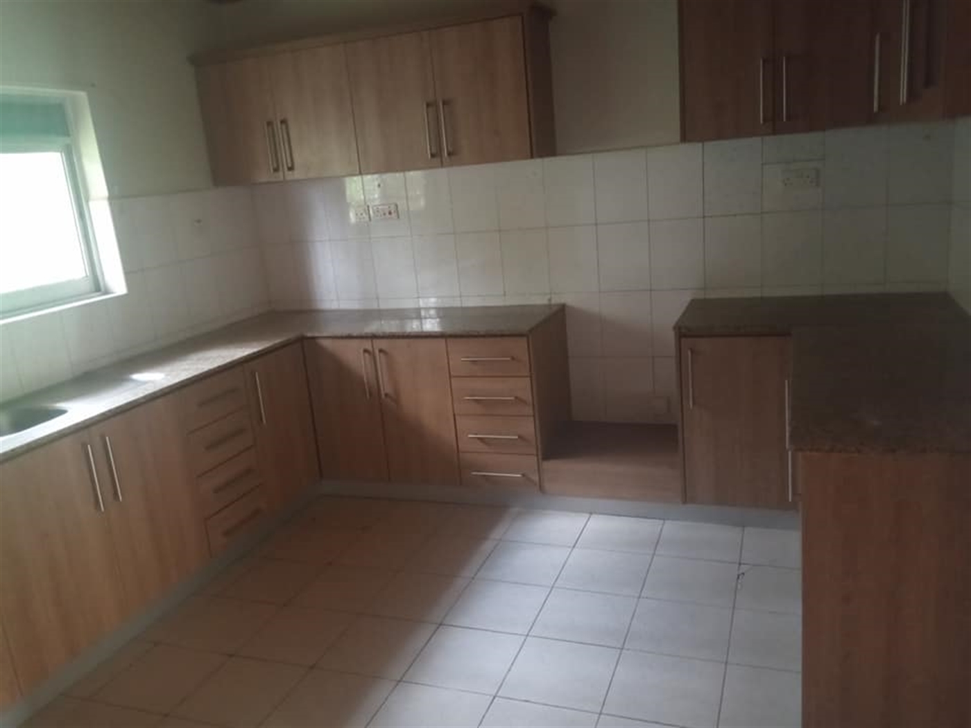 Apartment for rent in Bugoloobi Kampala