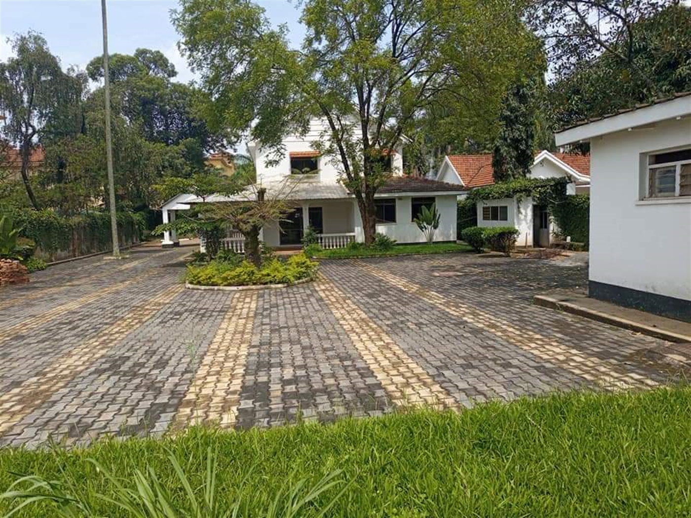 Multipurpose Land for sale in Bugoloobi Kampala