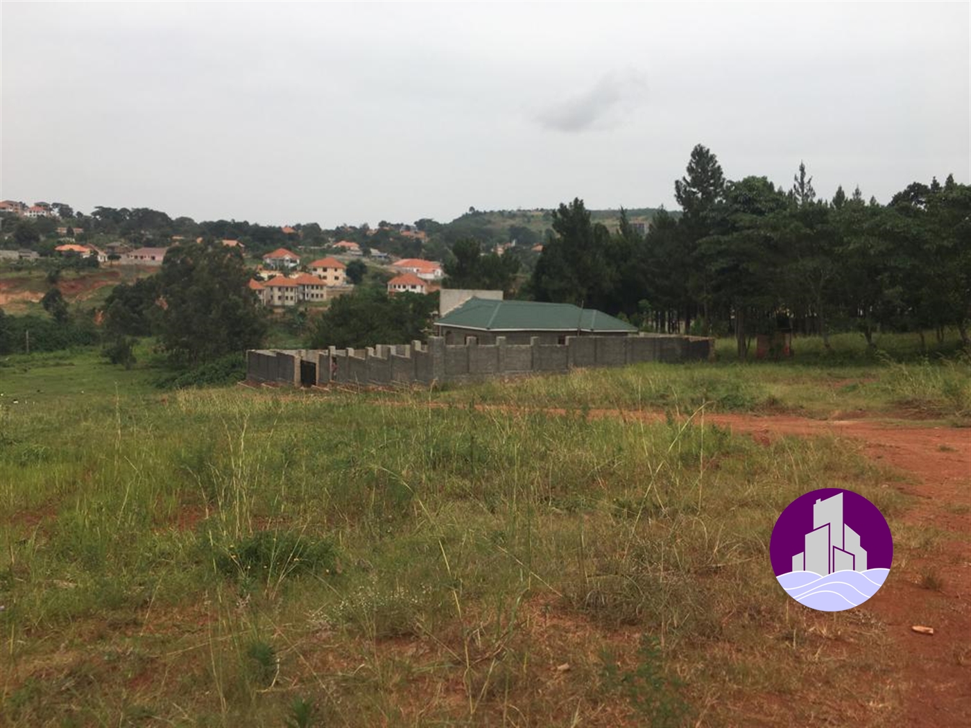 Bungalow for rent in Bugoloobi Kampala