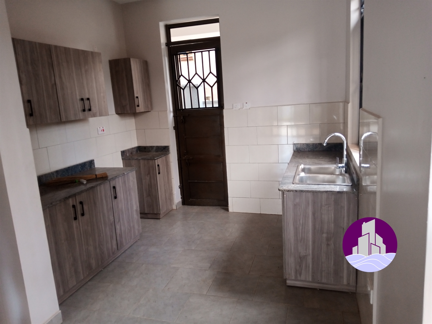 Town House for rent in Kisaasi Kampala