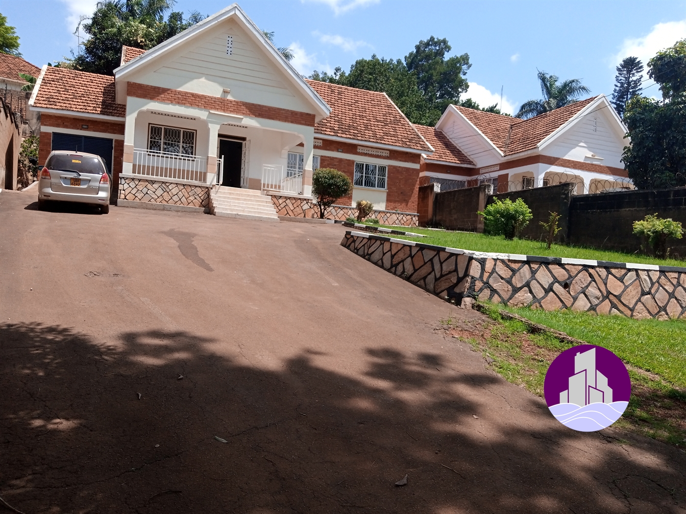 Bungalow for sale in Naguru Kampala