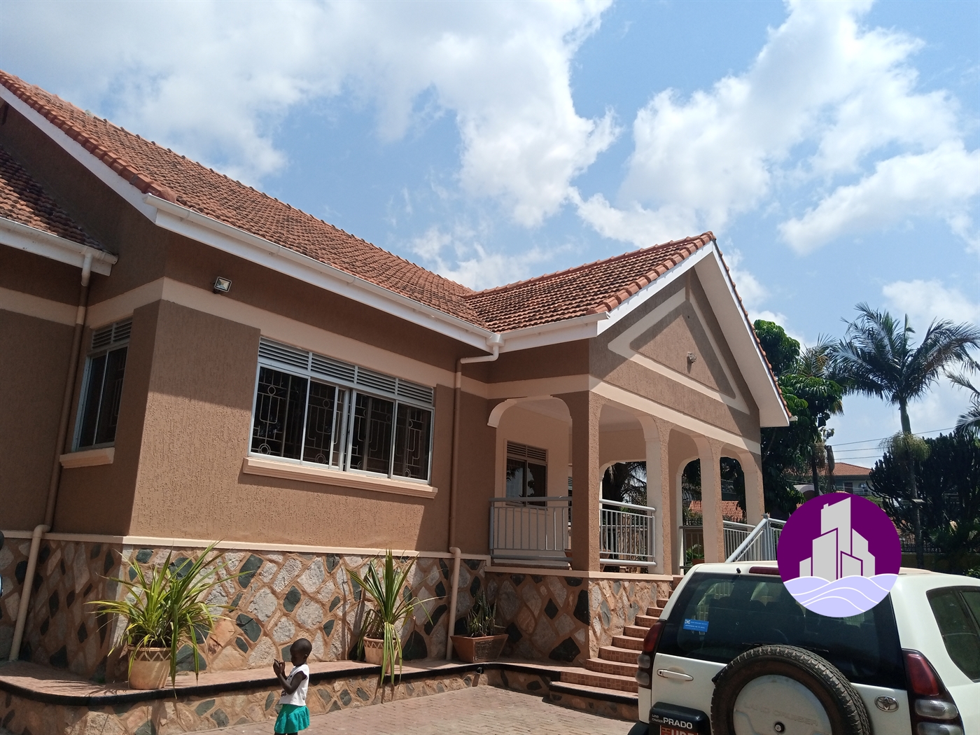 Bungalow for rent in Muyenga Kampala