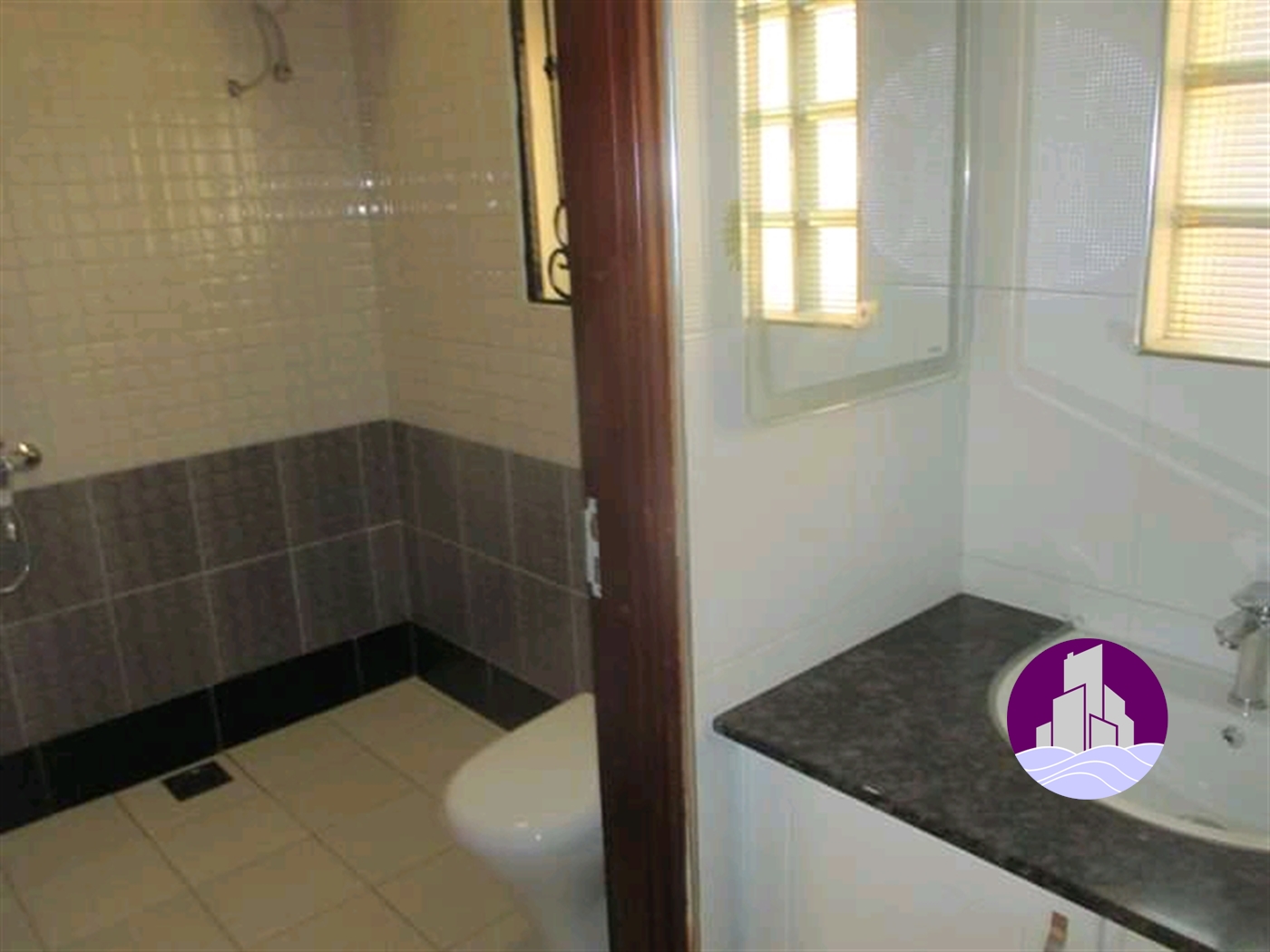 Town House for rent in Naguru Kampala