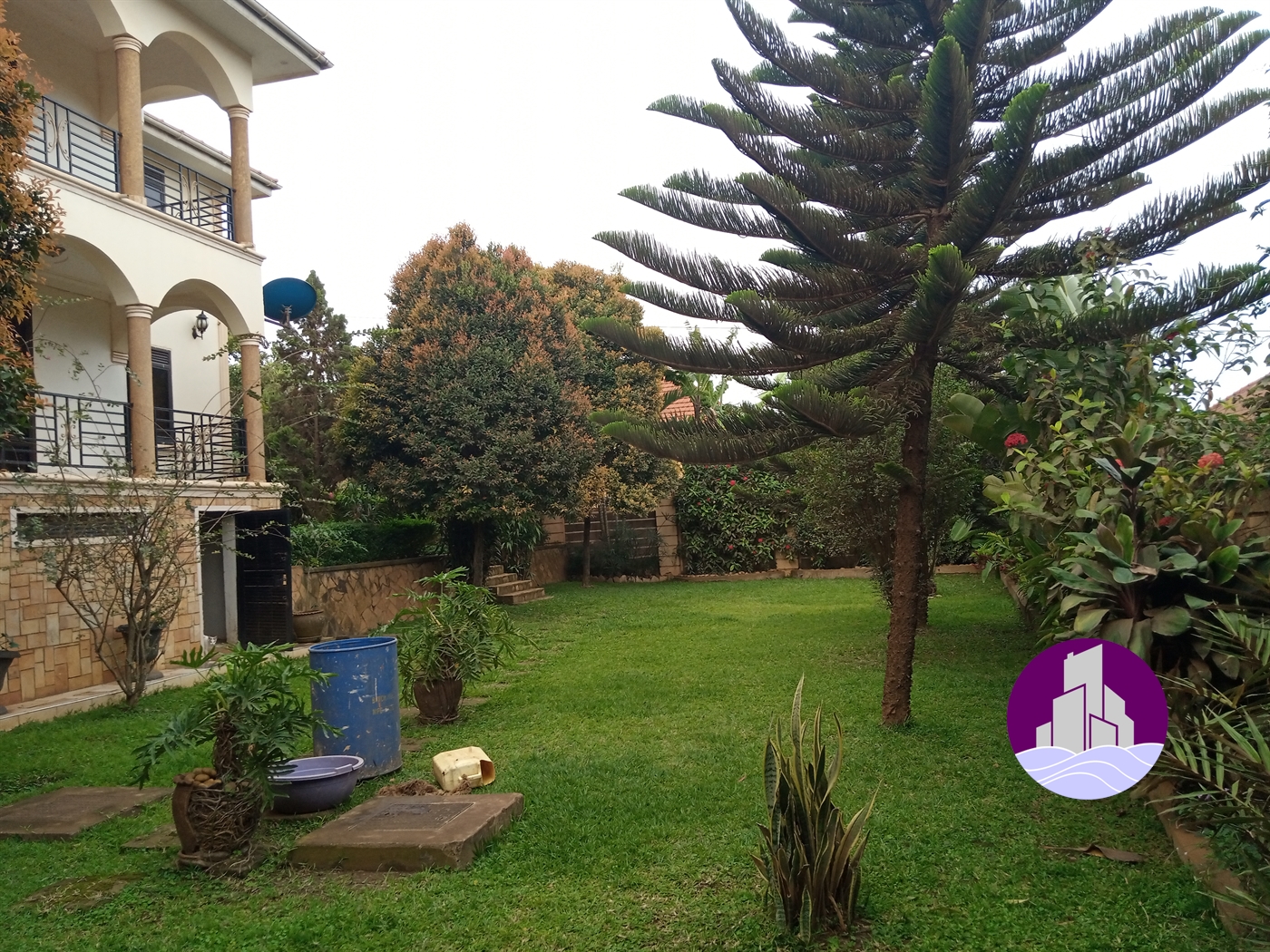 Mansion for rent in Kyanja Kampala