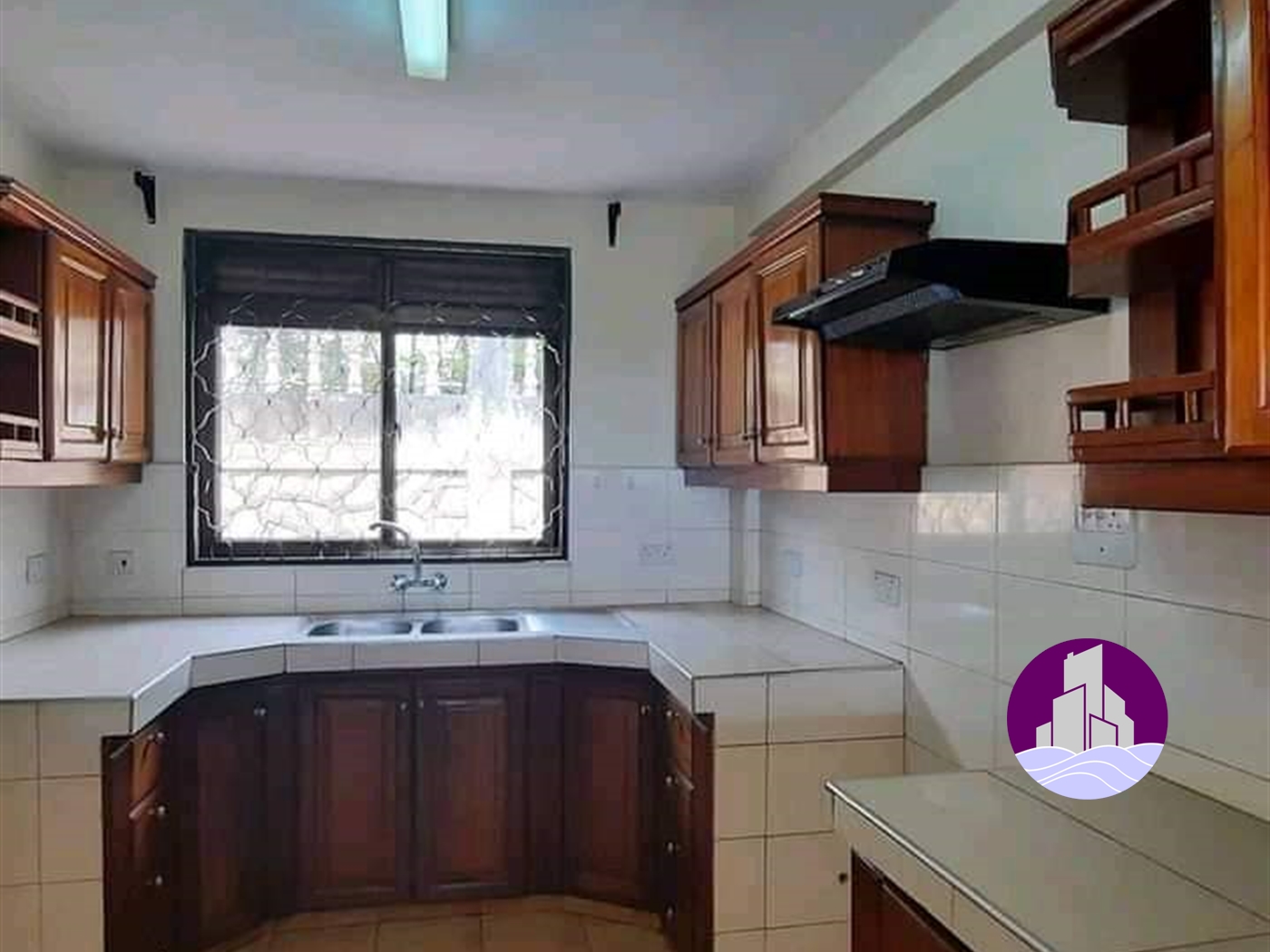 Town House for rent in Naguru Kampala