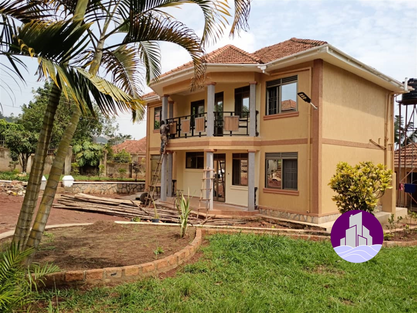 Storeyed house for rent in Bwebajja Wakiso