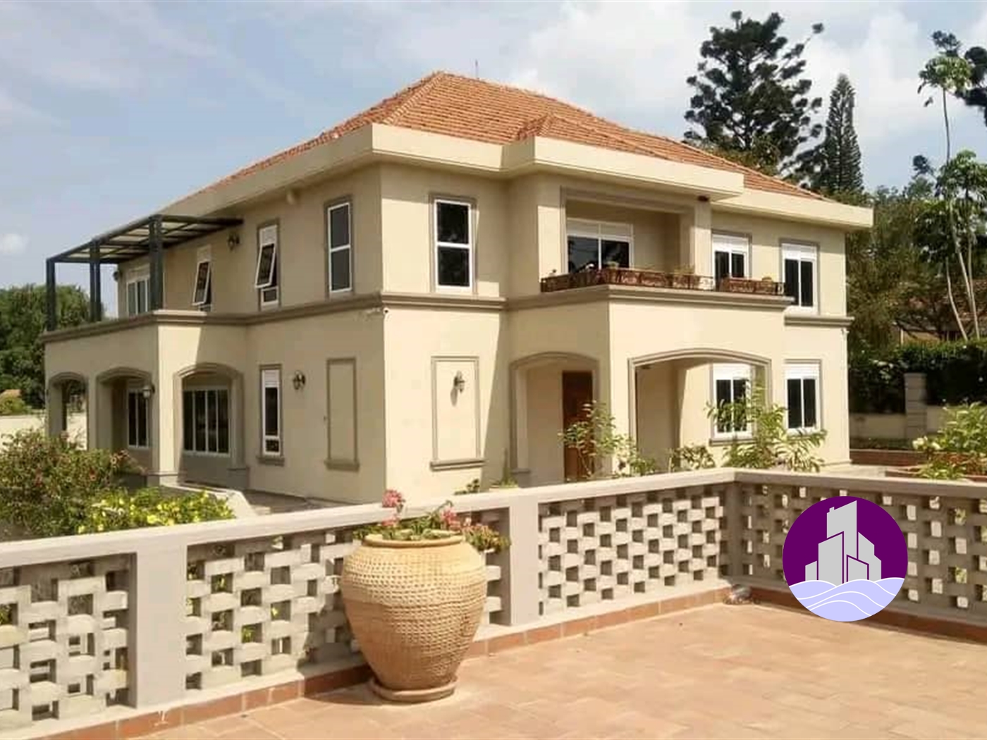 Mansion for rent in Luzira Kampala