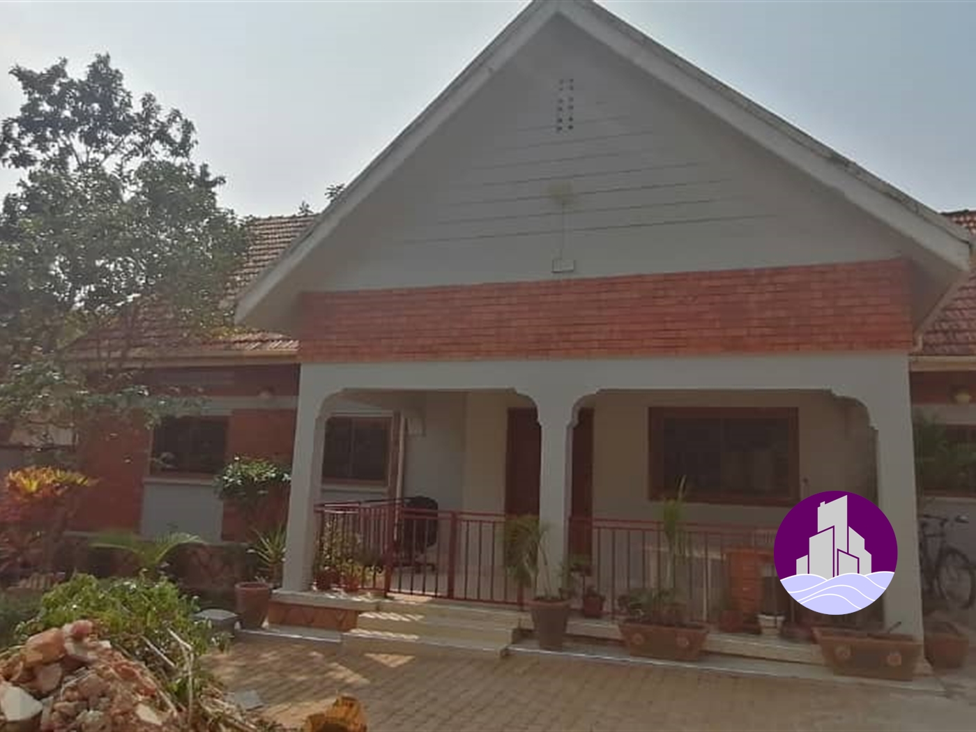 Bungalow for rent in Naguru Kampala