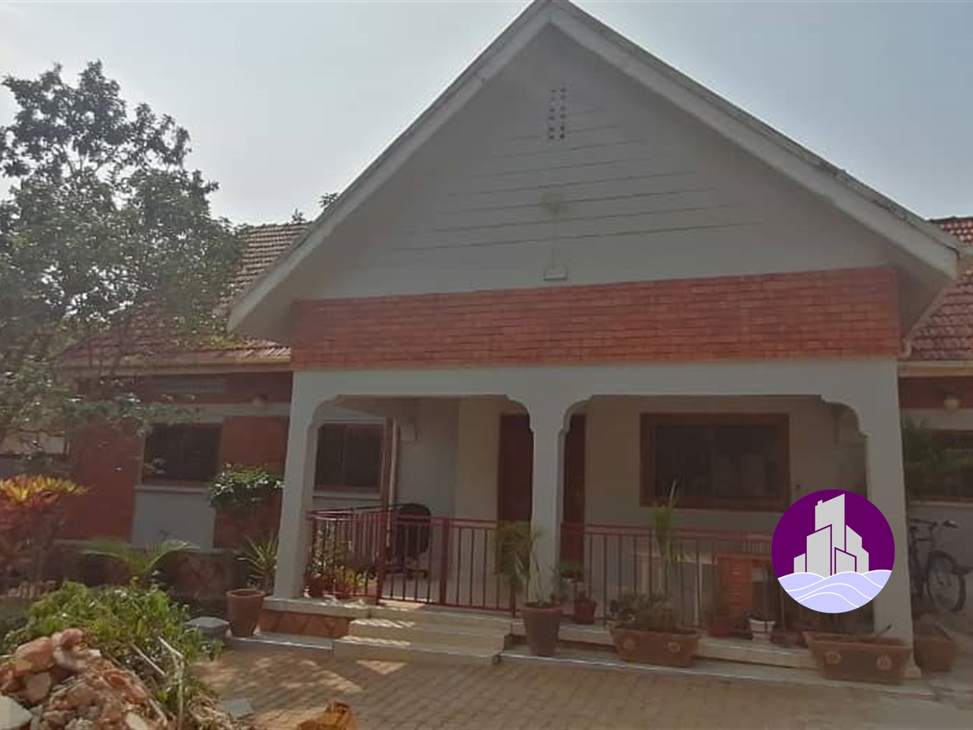 Bungalow for rent in Naguru Kampala