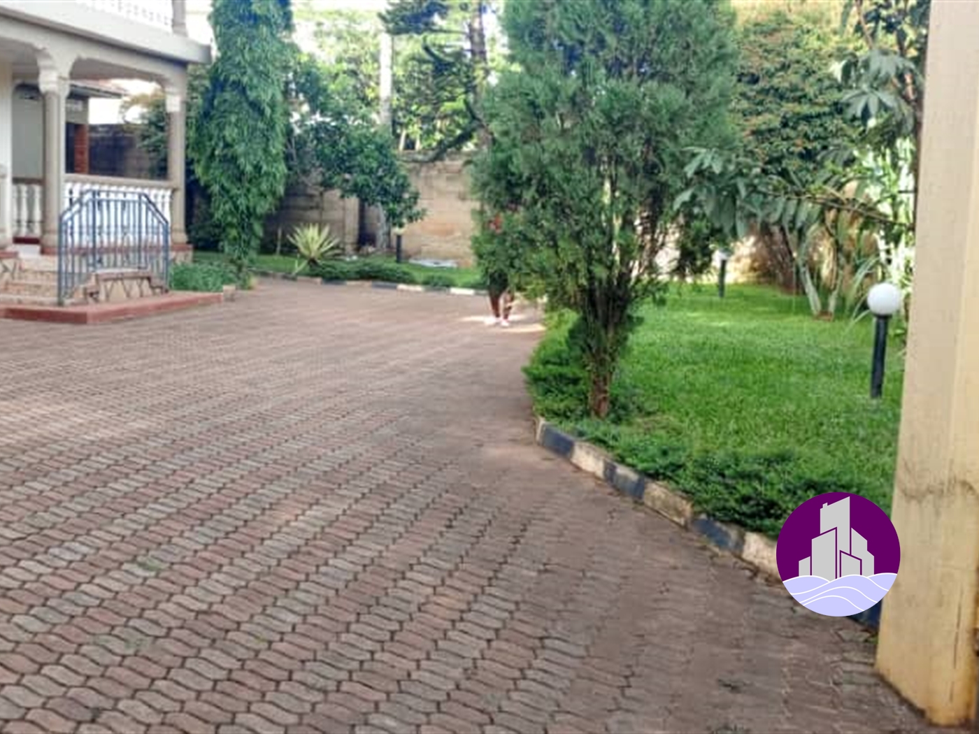 Storeyed house for sale in Kansanga Kampala