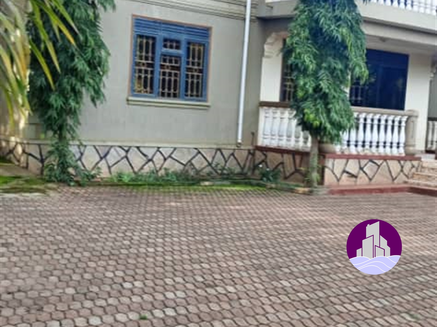 Storeyed house for sale in Kansanga Kampala