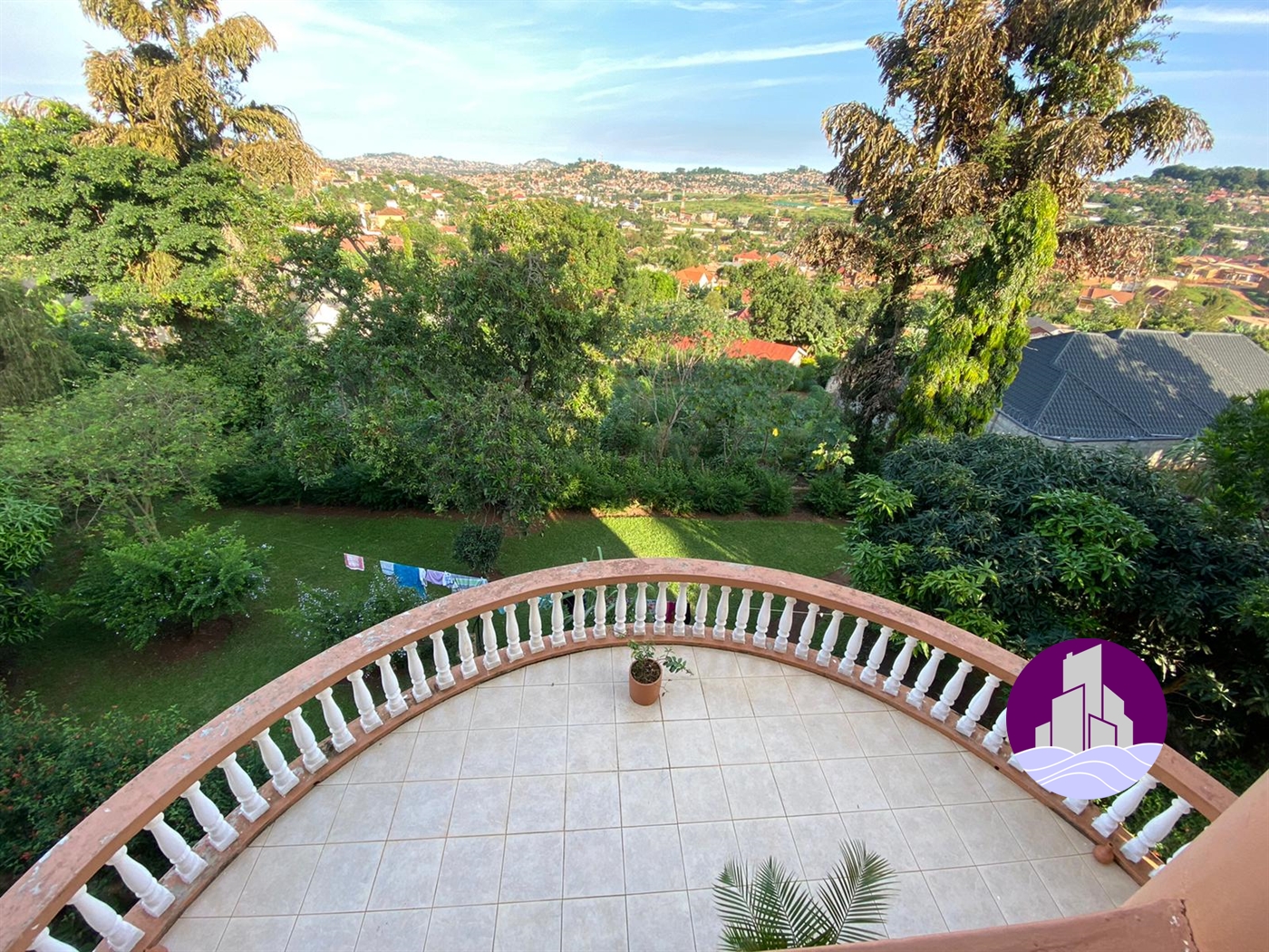 Mansion for sale in Zana Kampala