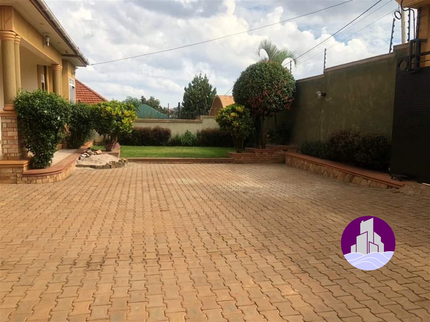 Bungalow for sale in Kira Wakiso