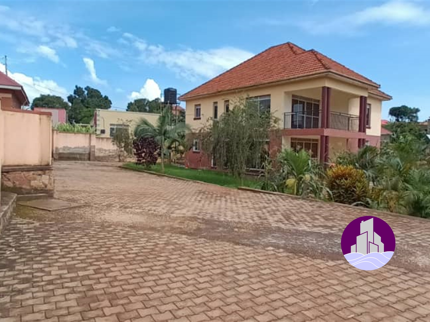 Storeyed house for sale in Kumunaana Wakiso