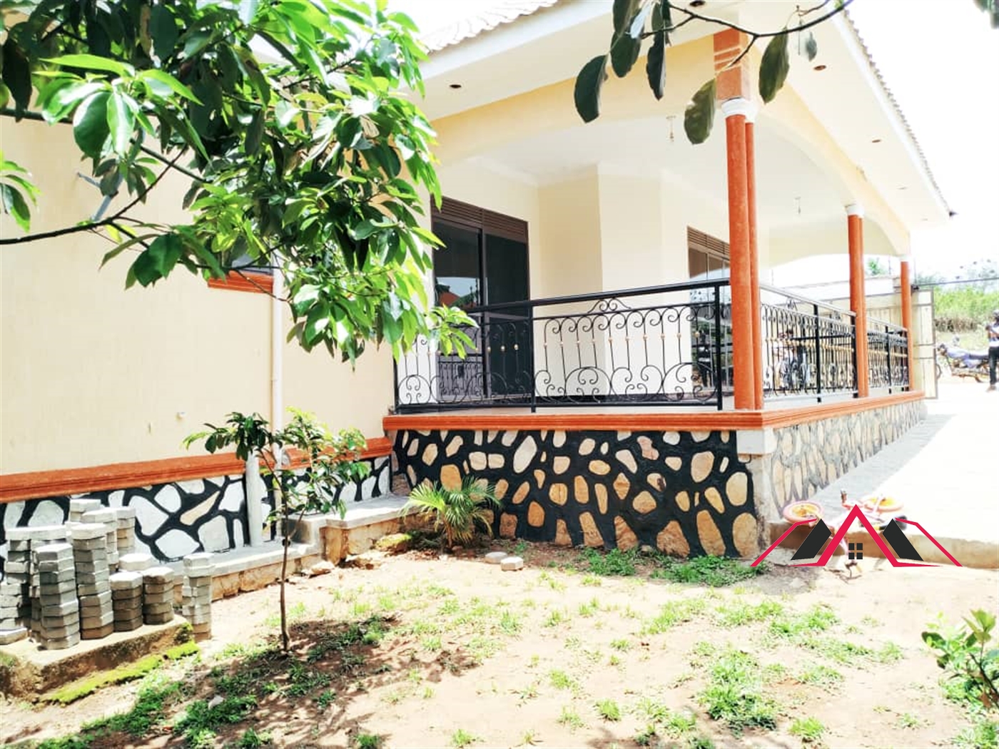 Bungalow for sale in Kira Wakiso