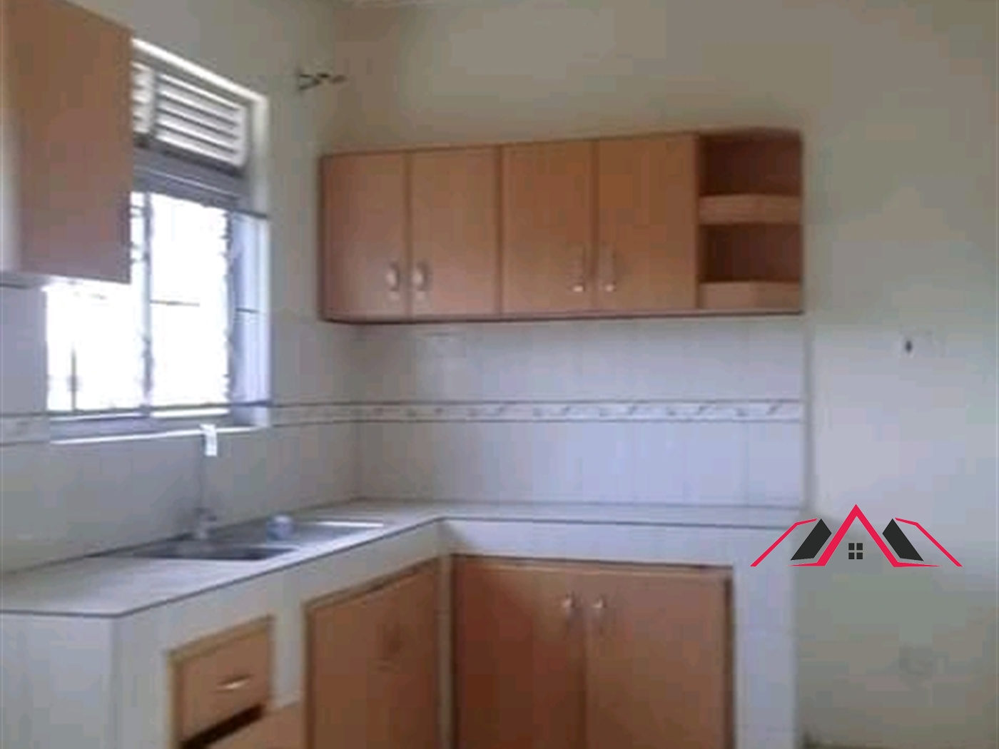 Semi Detached for rent in Mpererwe Kampala