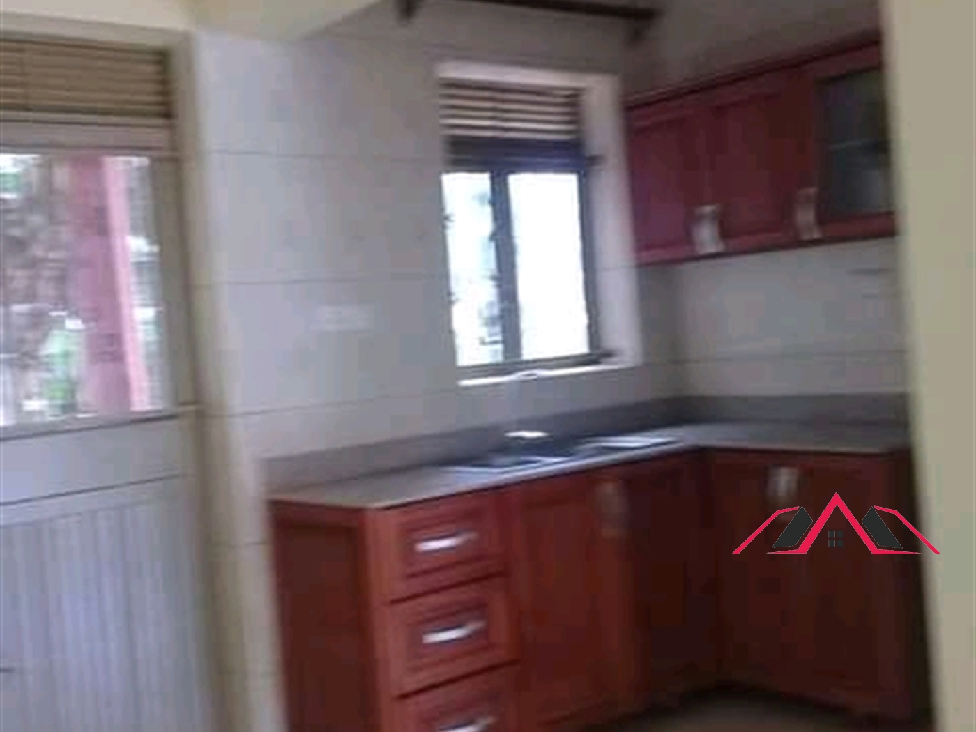 Apartment for rent in Kanyanya Kampala