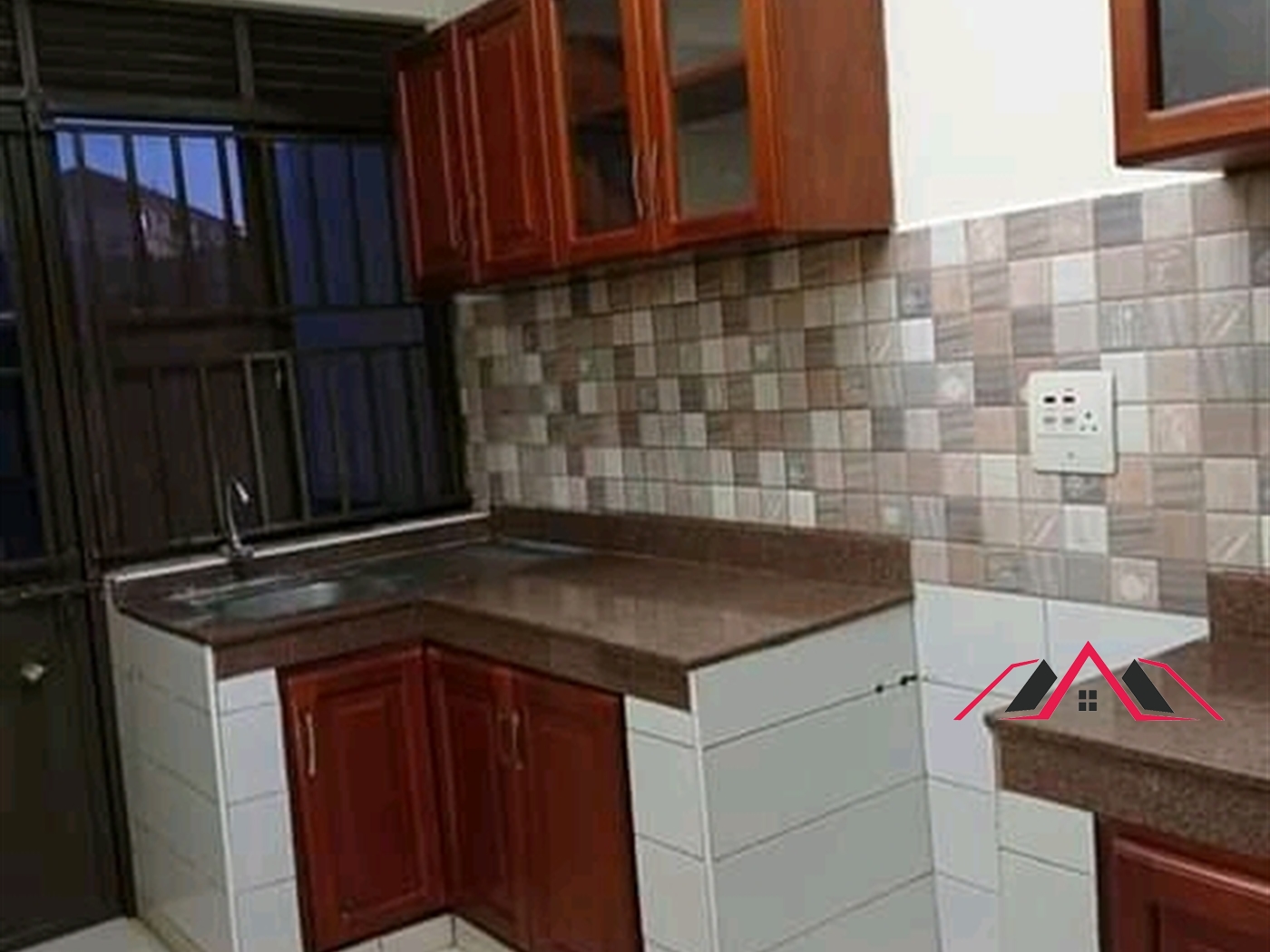 Storeyed house for rent in Kiwaatule Kampala