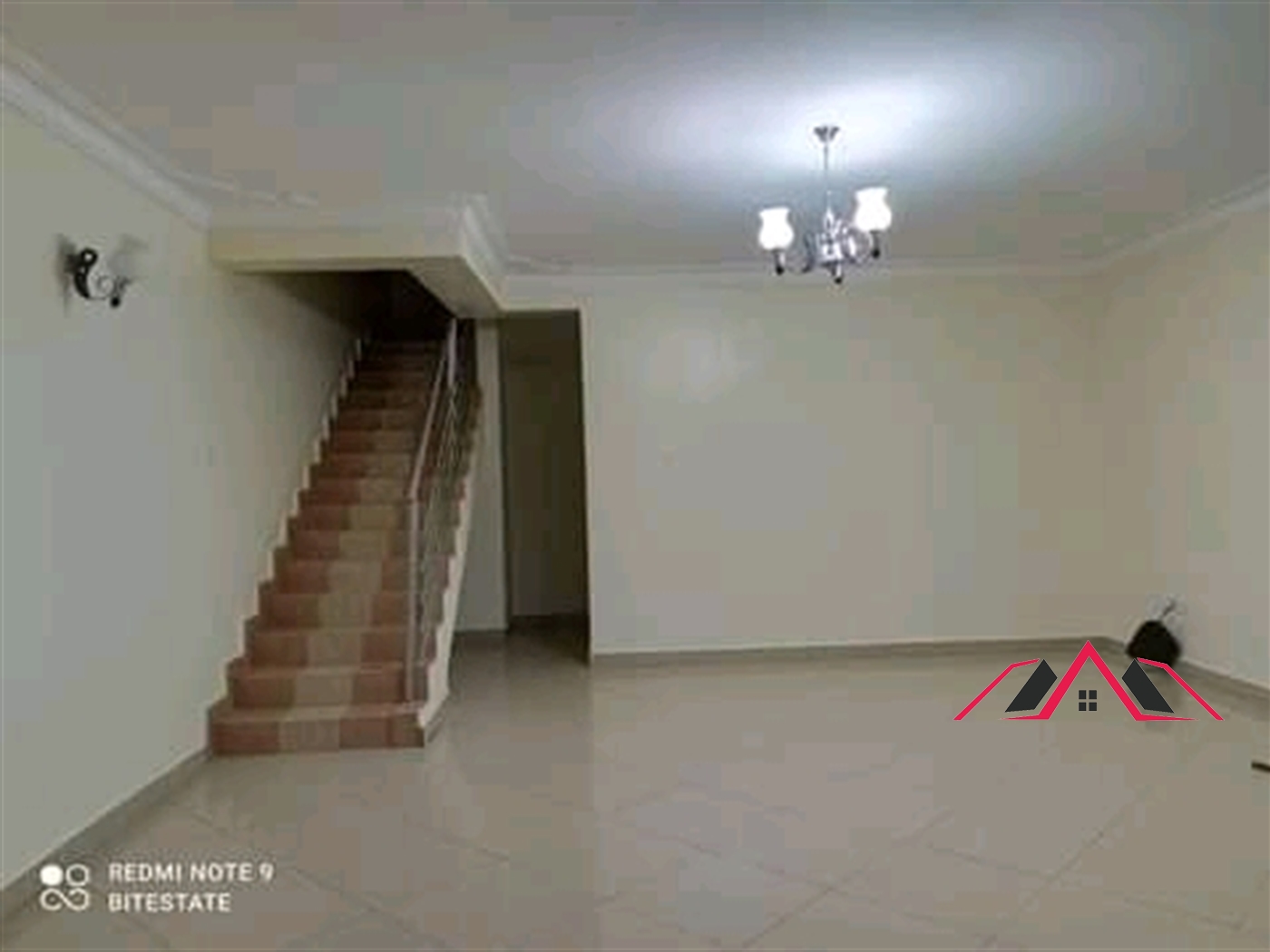 Storeyed house for rent in Kiwaatule Kampala