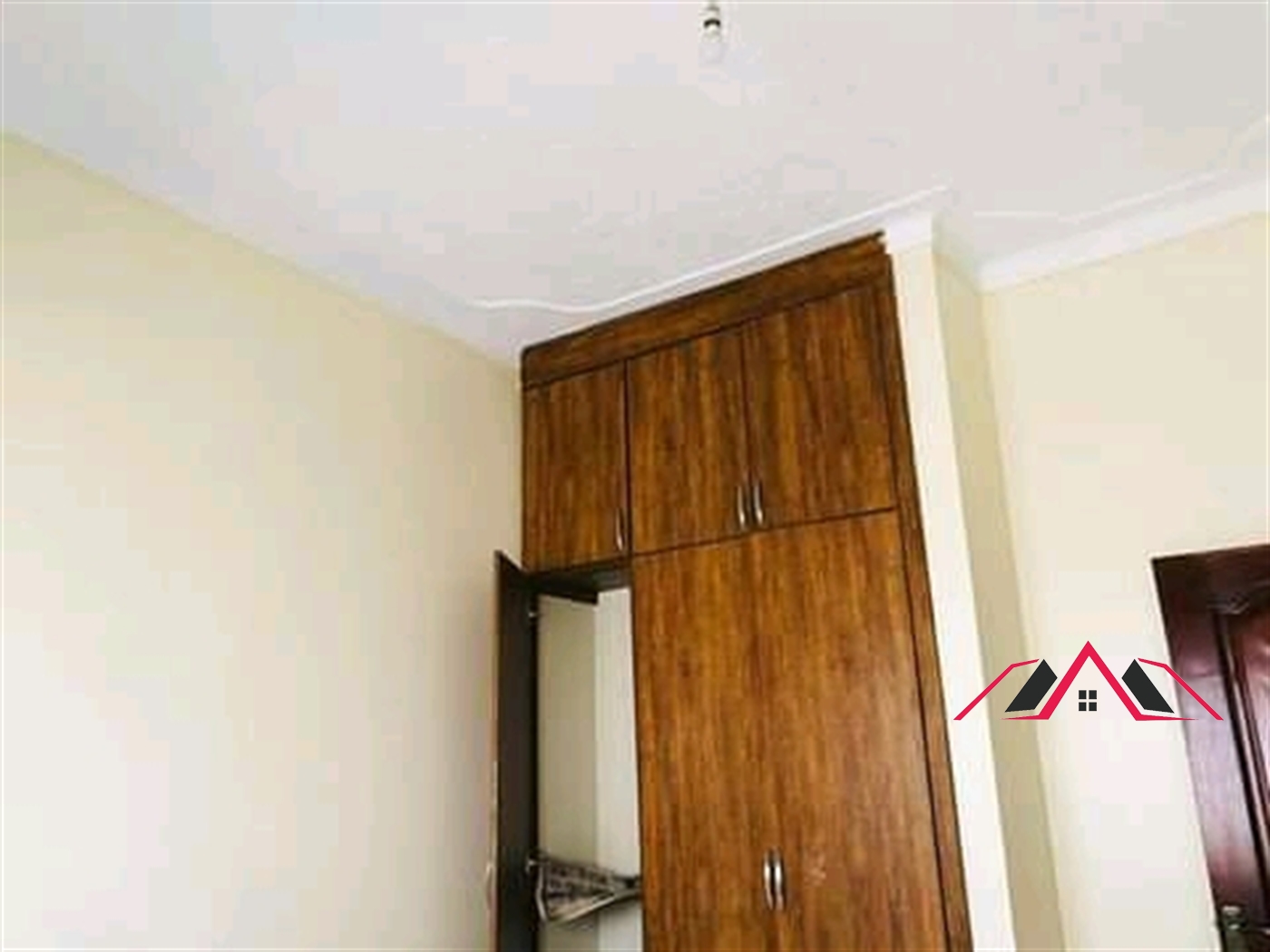 Semi Detached for rent in Muyenga Kampala