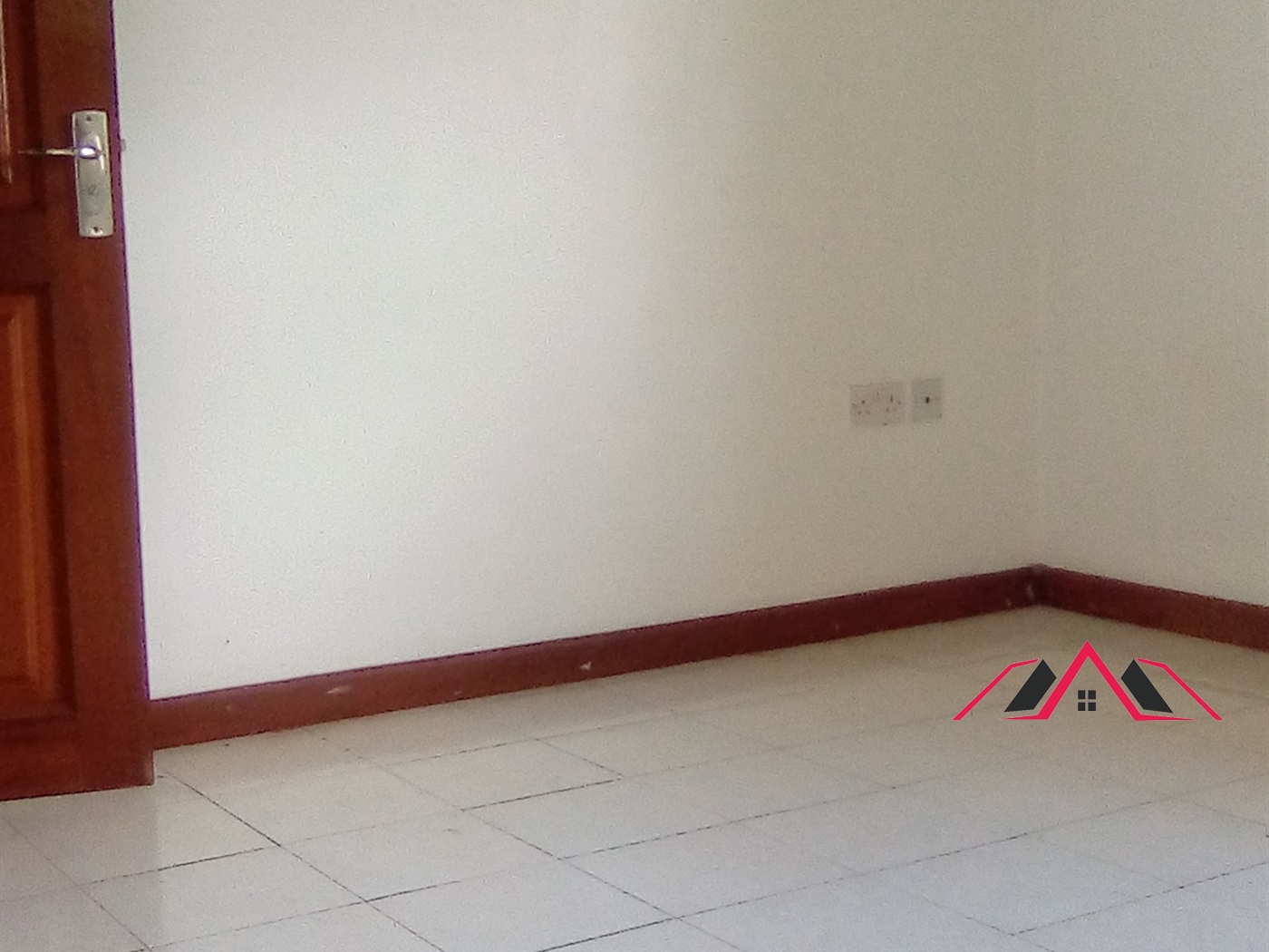 Bungalow for rent in Naalya Kampala