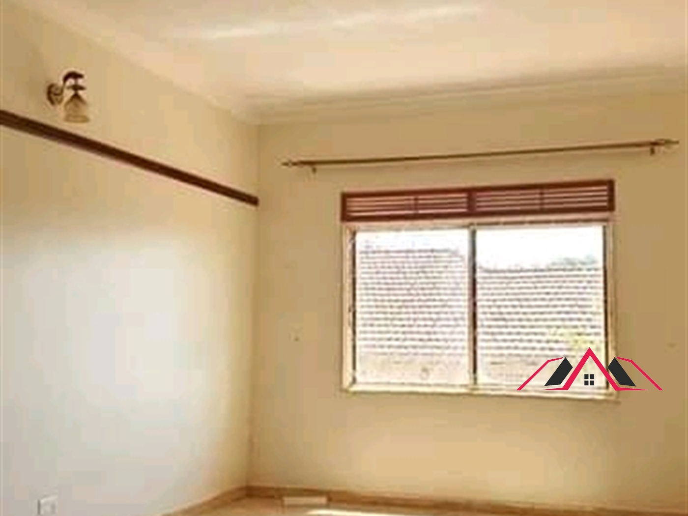 Semi Detached for rent in Kisaasi Kampala