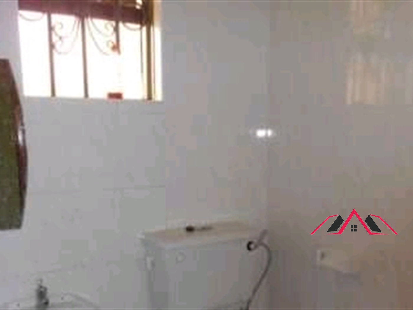 Semi Detached for rent in Kisaasi Kampala