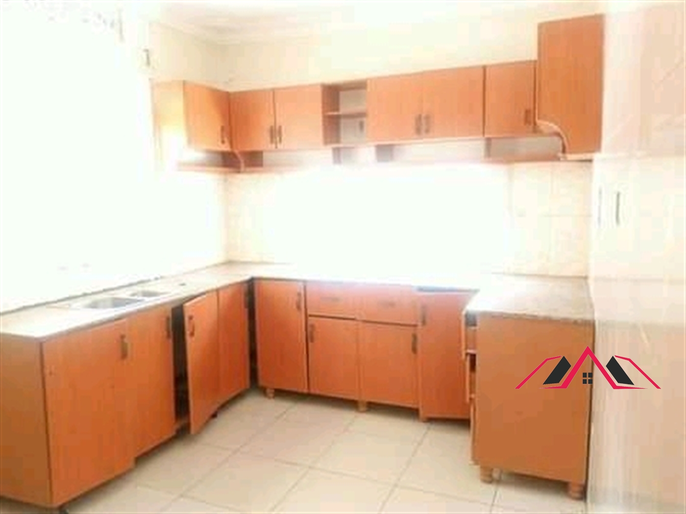 Bungalow for rent in Muyenga Kampala