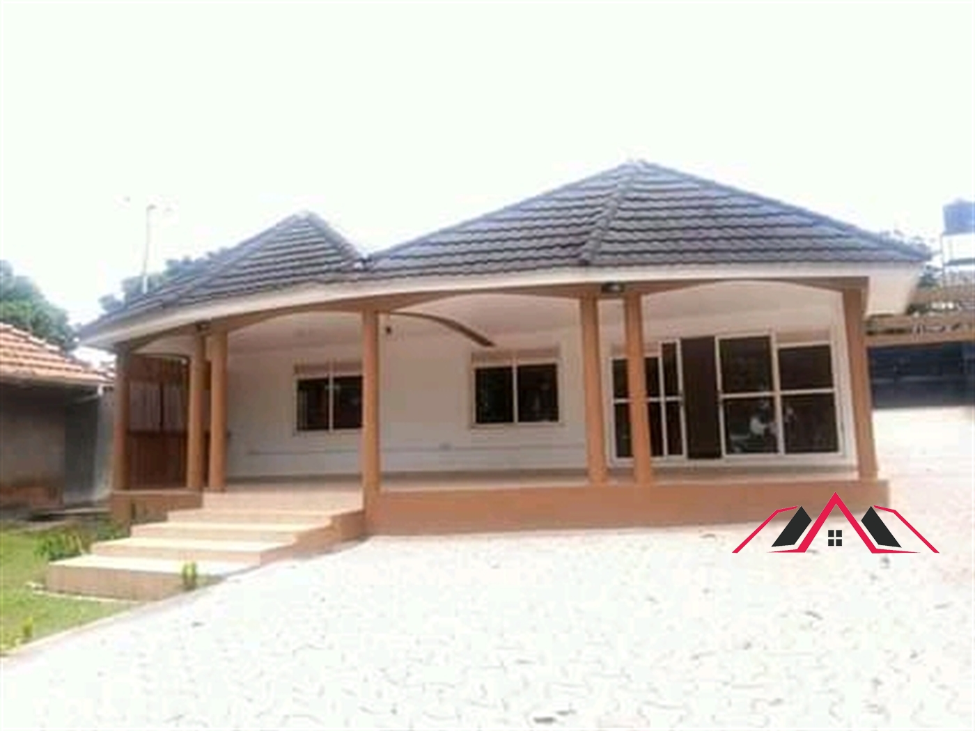 Bungalow for rent in Muyenga Kampala