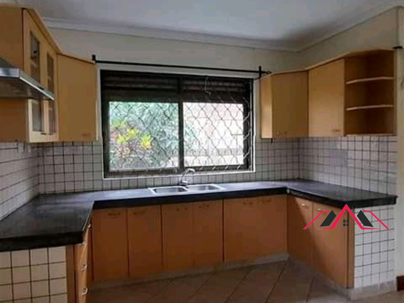 Storeyed house for rent in Naguru Kampala