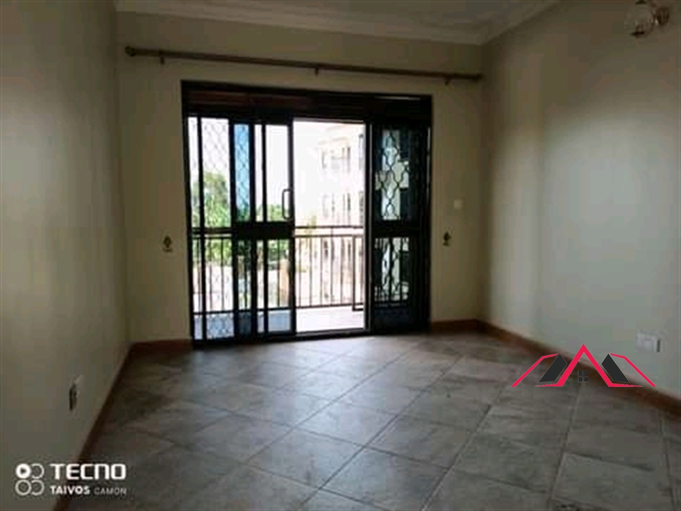 Apartment for rent in Kisaasi Kampala