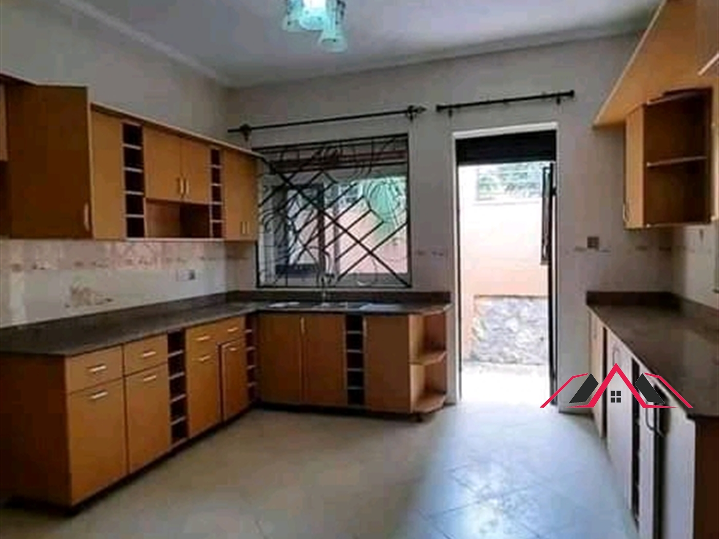 Bungalow for rent in Naalya Kampala