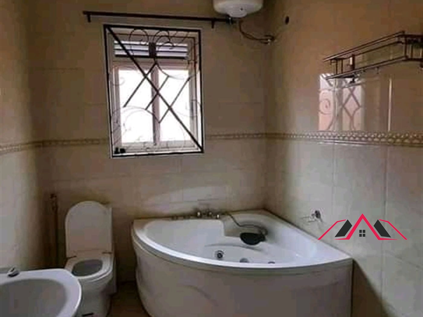 Bungalow for rent in Naalya Kampala