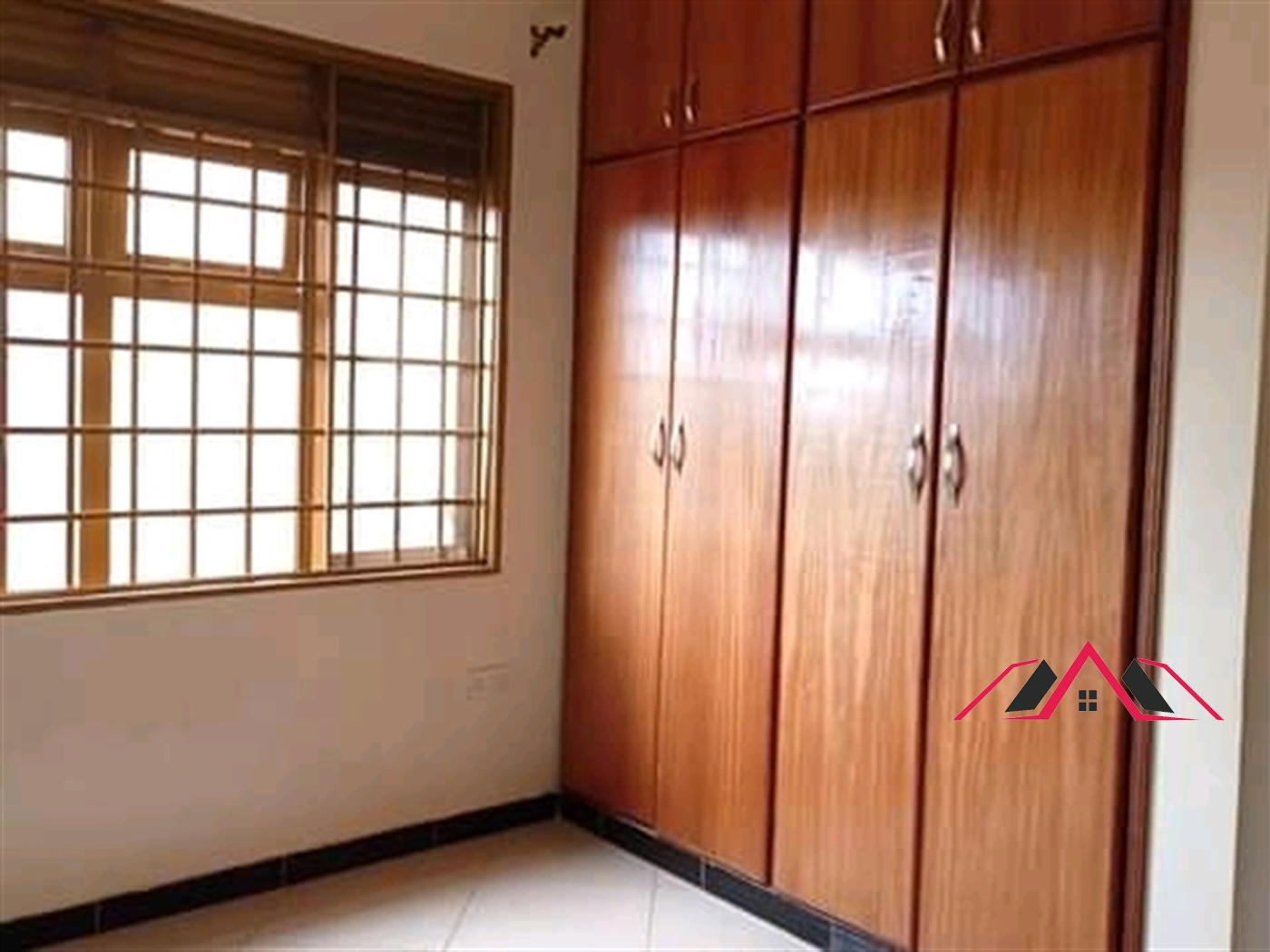 Semi Detached for rent in Naalya Kampala