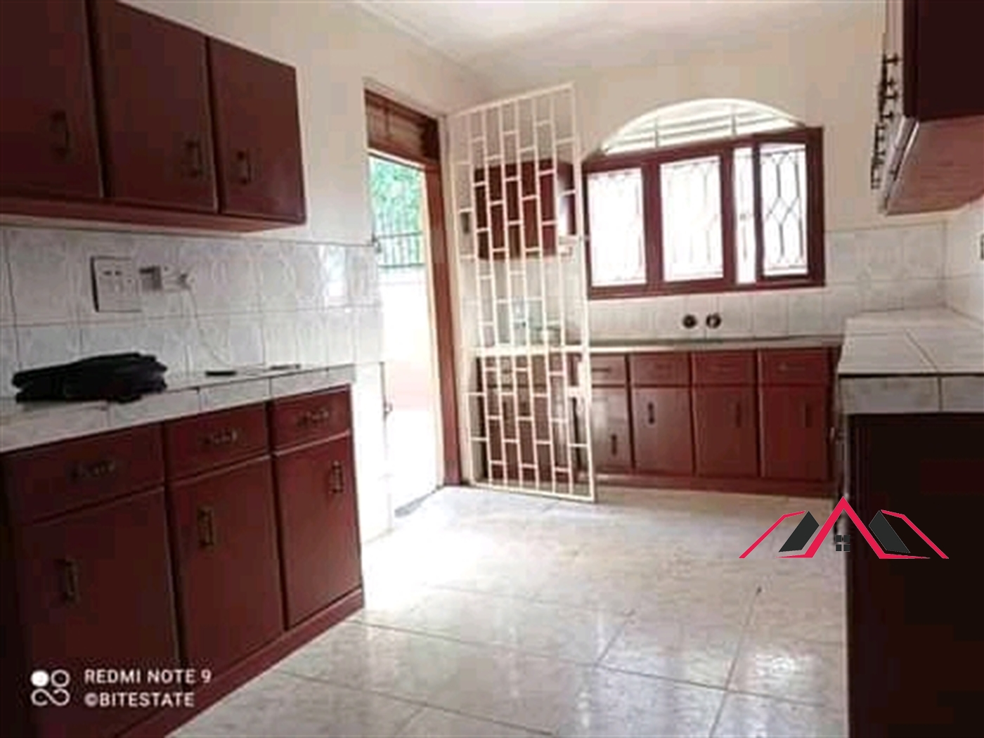 Bungalow for rent in Naalya Kampala