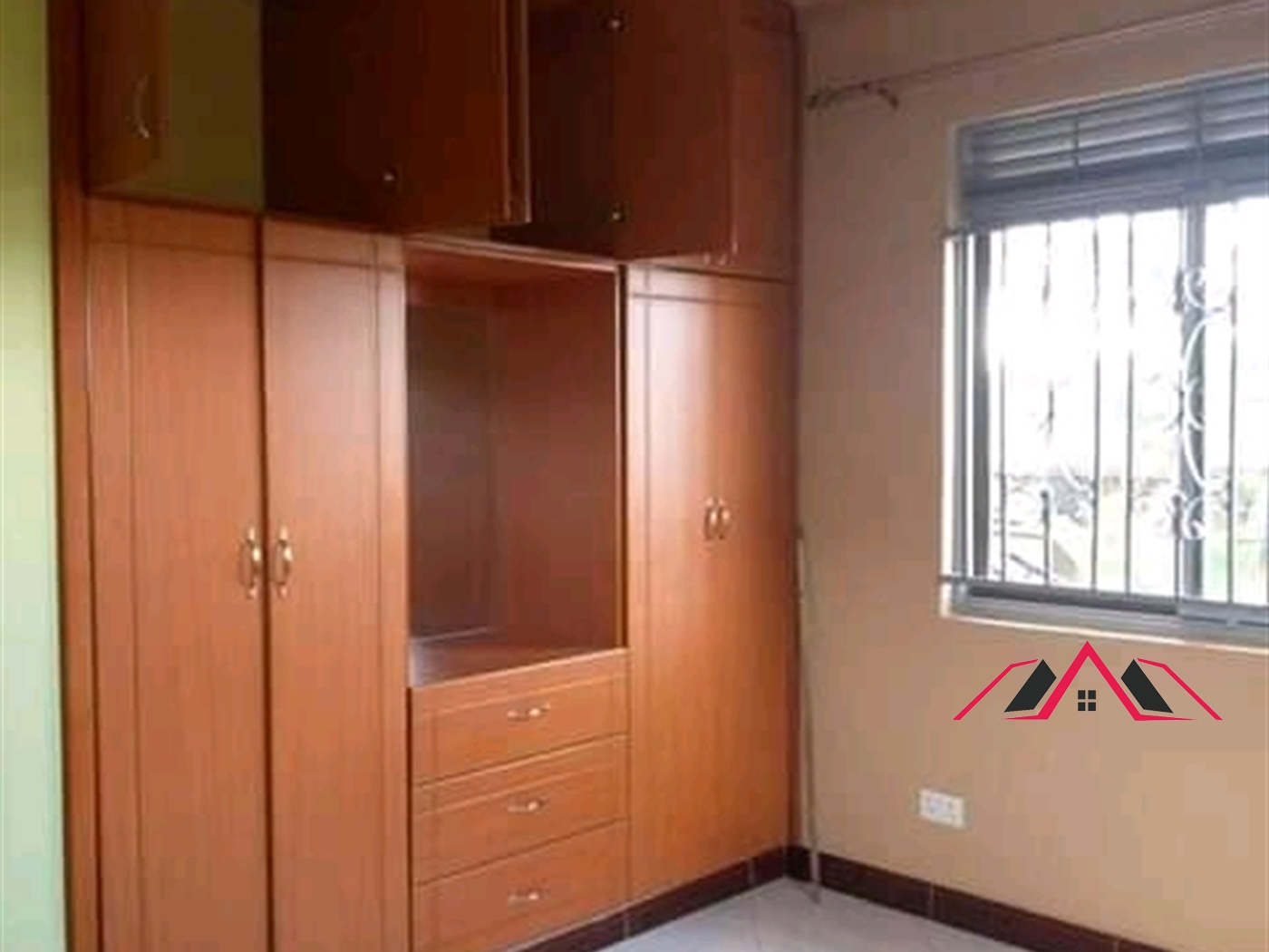 Semi Detached for rent in Kisaasi Kampala