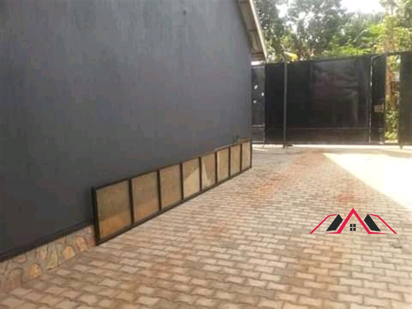 Semi Detached for rent in Kisaasi Kampala