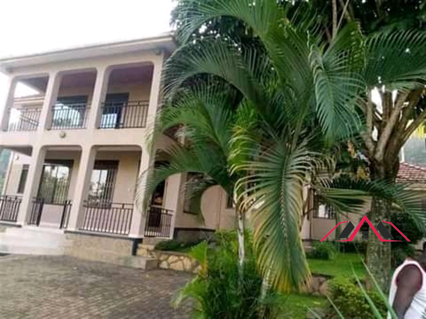 Storeyed house for rent in Naguru Kampala