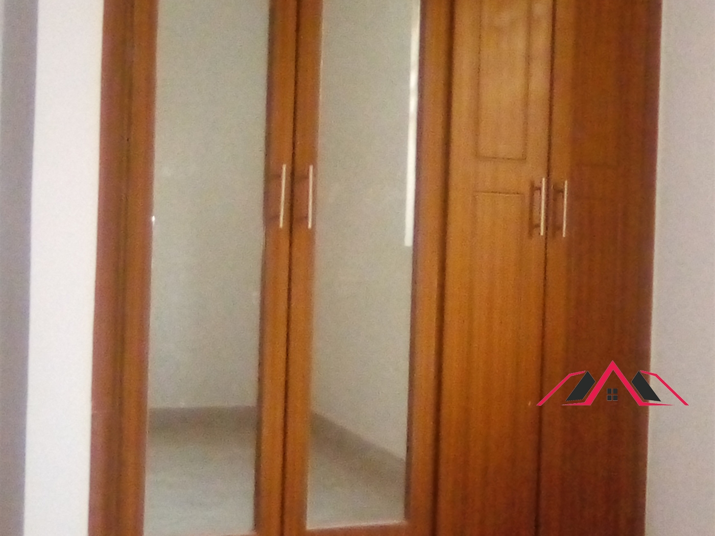 Apartment for rent in Kisaasi Kampala